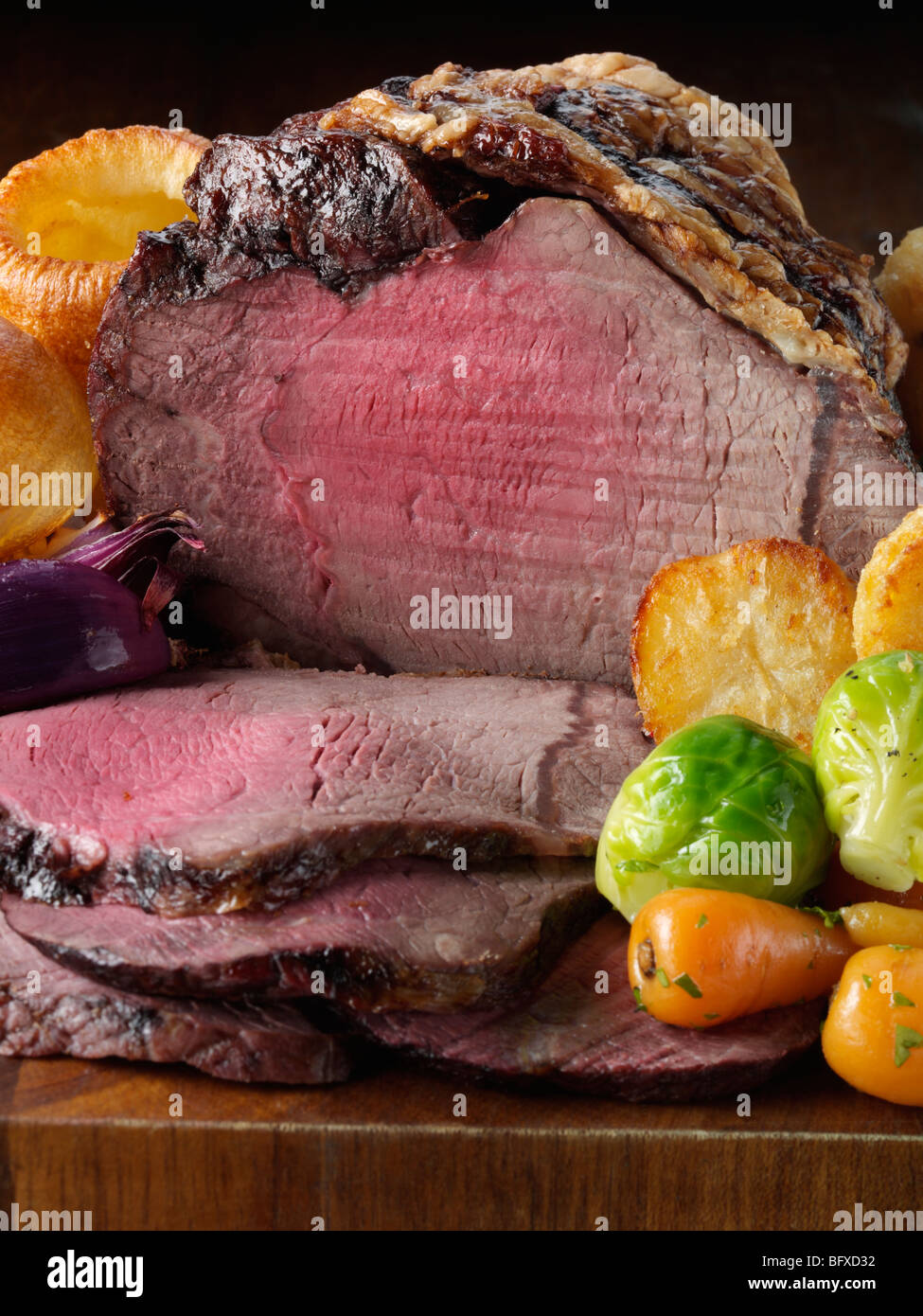 Medium roast beef and vegetables Stock Photo Alamy