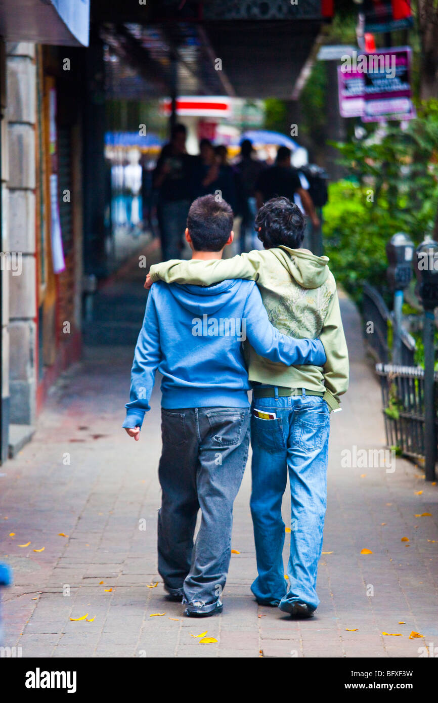Young gay couple in the Zona Rosa in Mexico City Stock Photo - Alamy