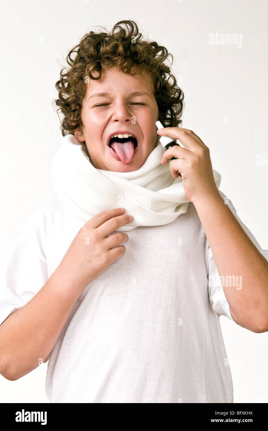 Aspirina hires stock photography and images Alamy