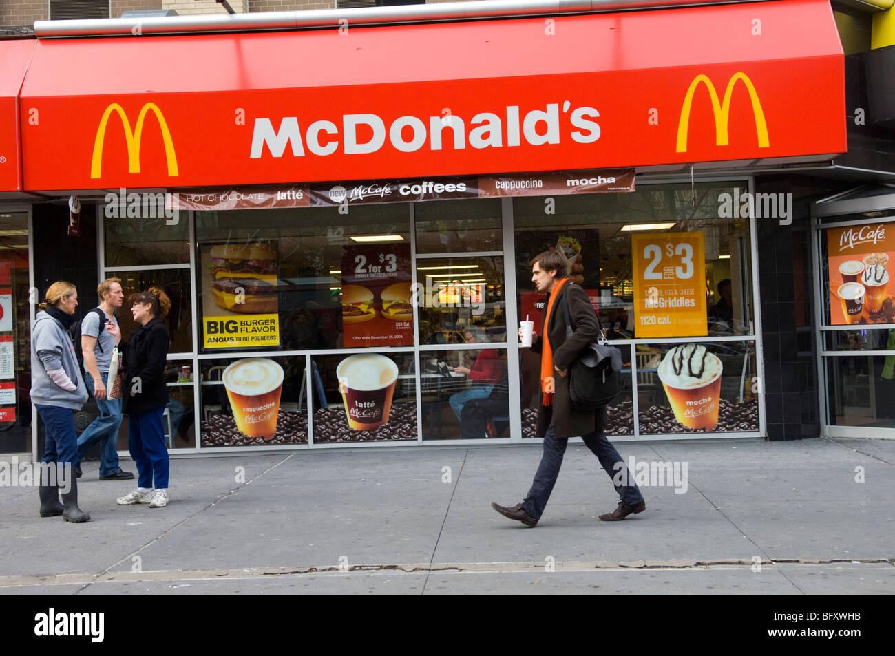 Mcdonalds coffee advertising hires stock photography and images Alamy