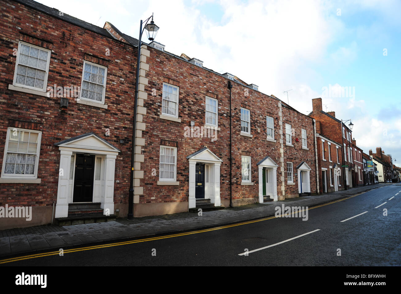 Cheshire houses hi-res stock photography and images - Alamy
