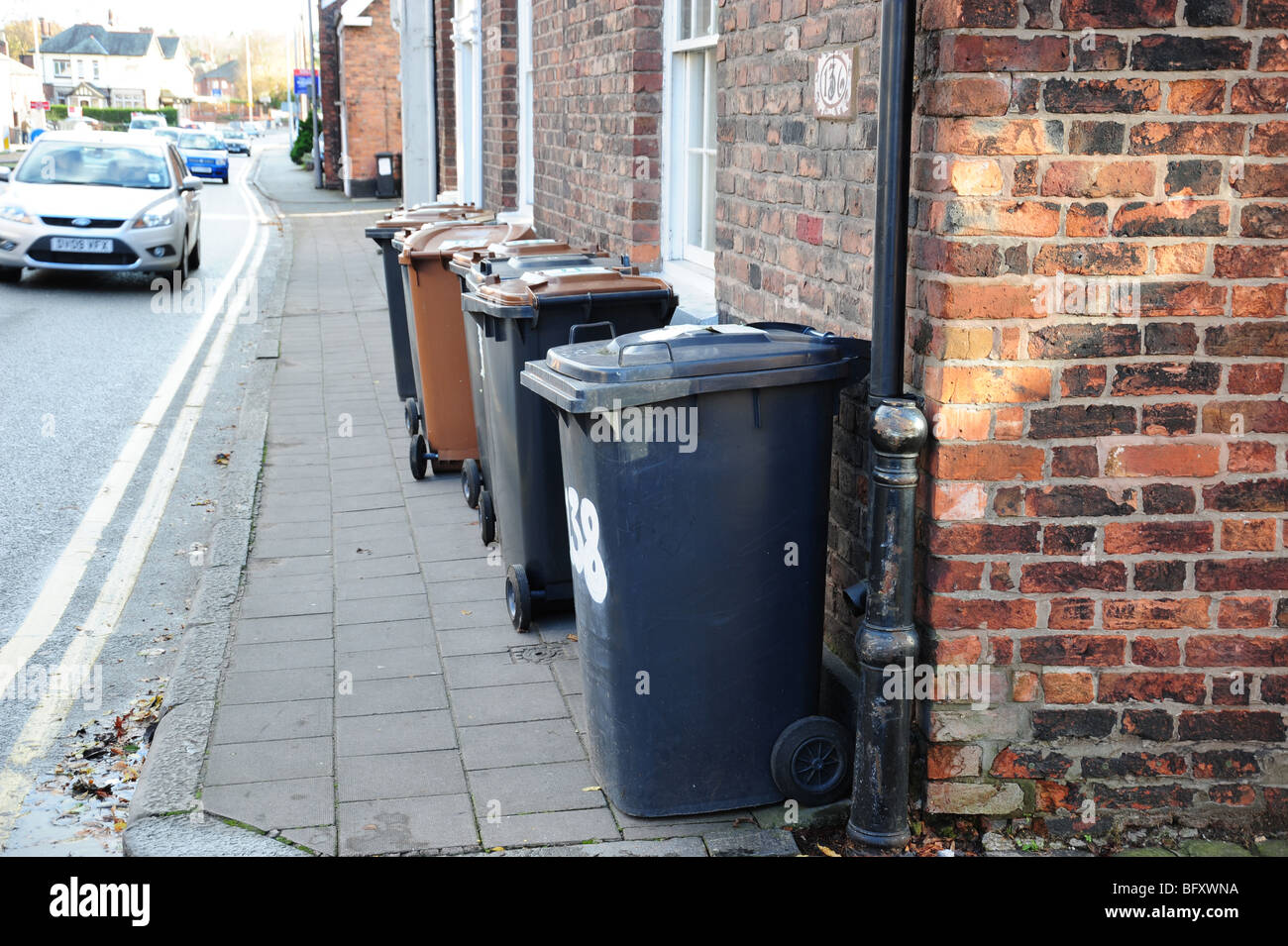 Yellow wheelie bins hires stock photography and images Alamy