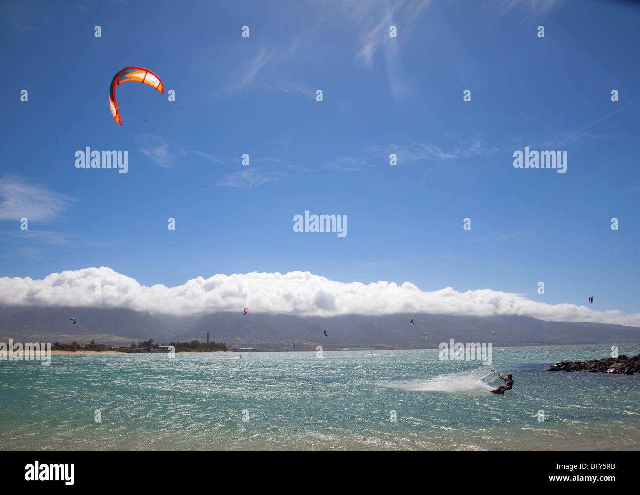 Kiteboarding, Kite Beach, Kanaha Beach, Maui, hawaii Stock Photo Alamy