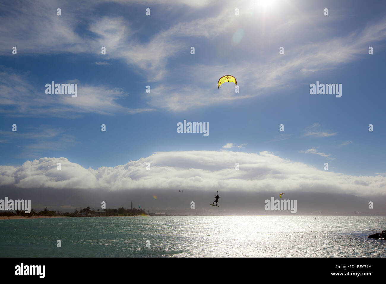 Kiteboarding, Kite Beach, Kanaha Beach, Maui, hawaii Stock Photo Alamy
