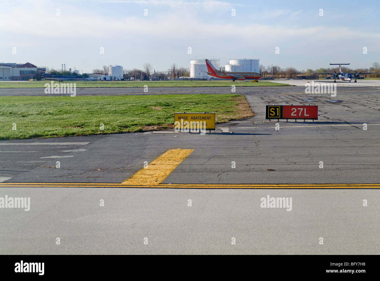 Noise abatement sign on airport runway Stock Photo Alamy