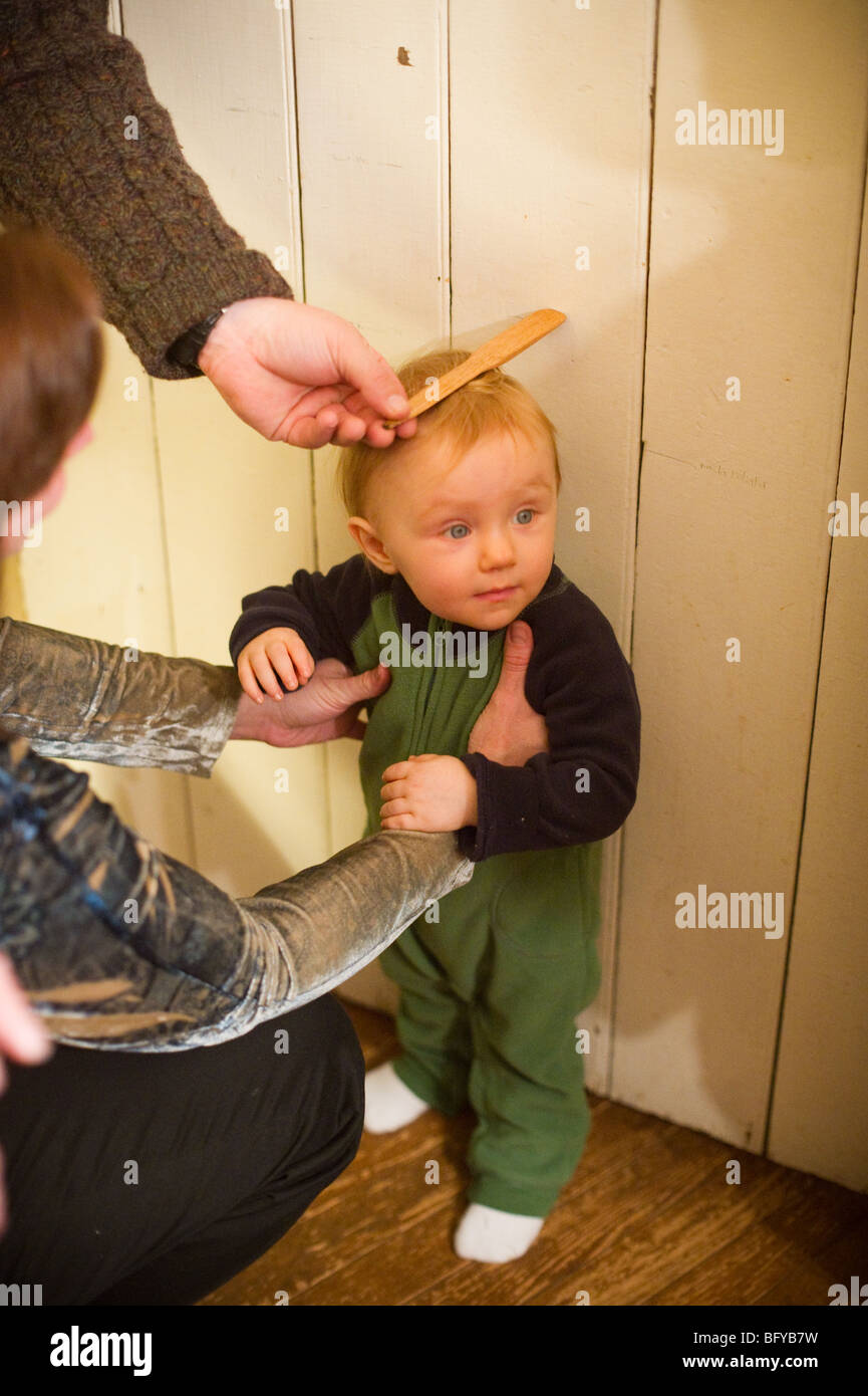 Child measure height hires stock photography and images Alamy