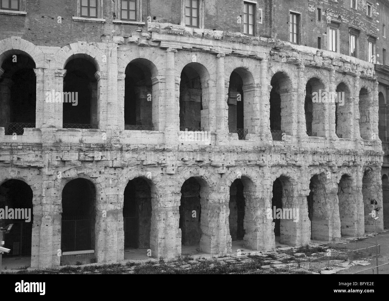 Roman ancient arch rome Black and White Stock Photos & Images - Alamy