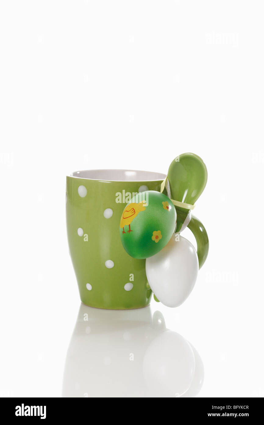 Coffee mug with Easter egg Stock Photo Alamy