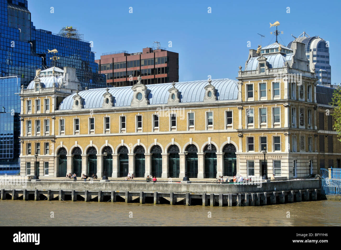 Custom House City of London and River Thames Stock Photo Alamy