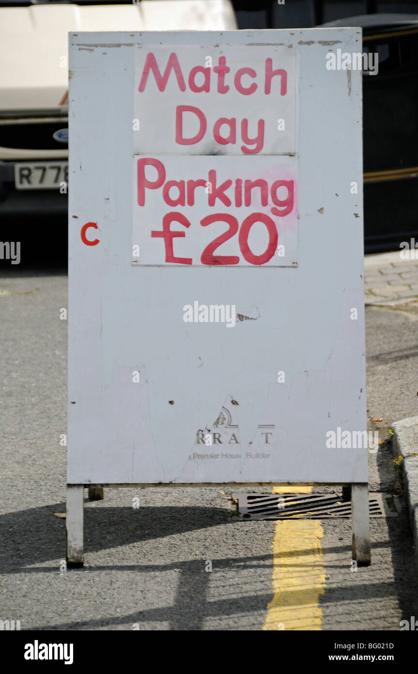 Match Day Parking £20 sign Stock Photo