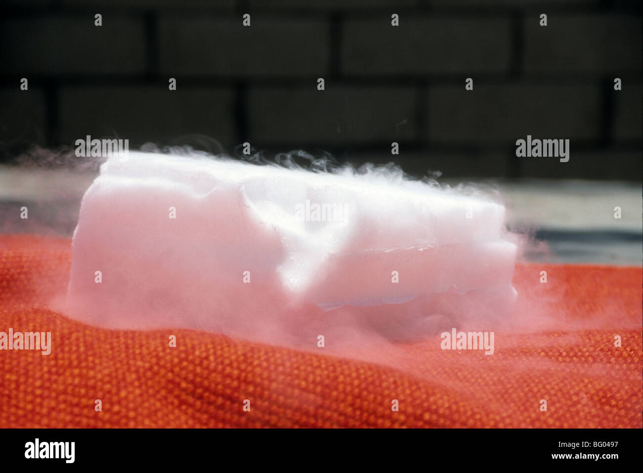 mist carbon dioxide cold freeze frozen solid state evaporate steam