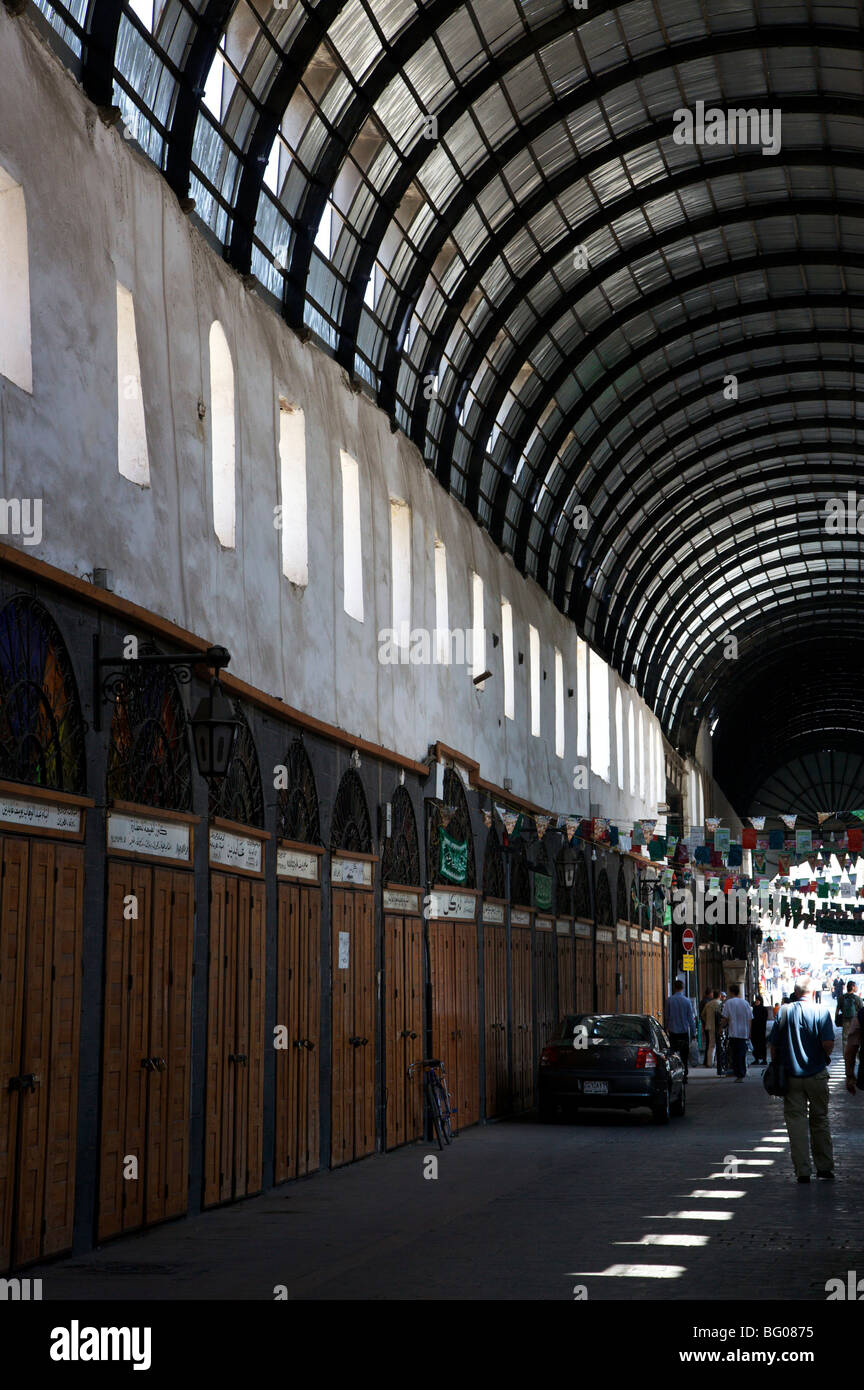 Streets in old damascus hi-res stock photography and images - Alamy