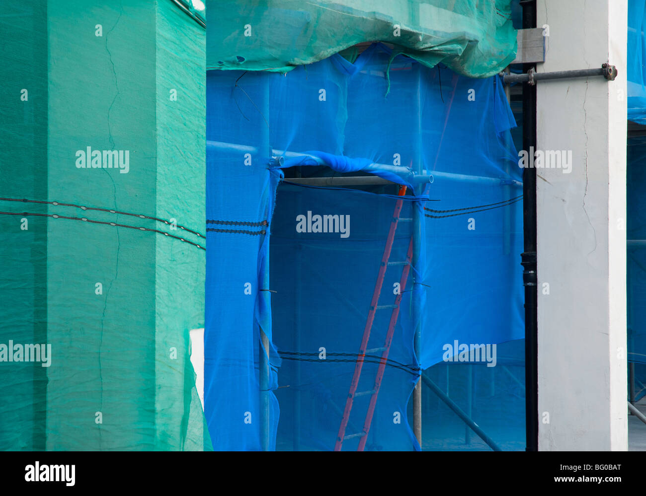 Scaffolding on building hires stock photography and images Alamy