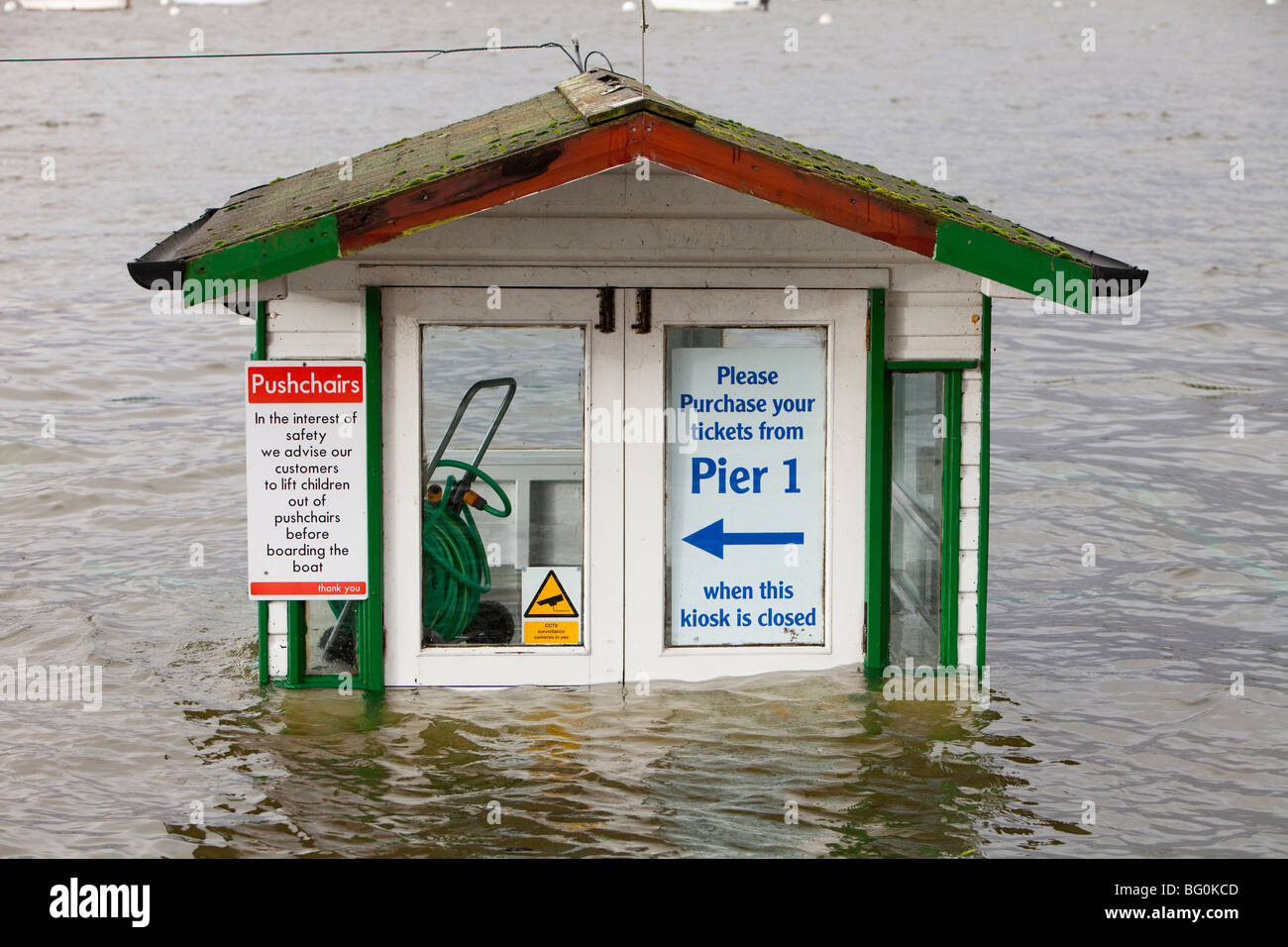 A kiosk on Windermere in Ambleside during the devastating November 2009 floods, Cumbria, UK. Stock Photo