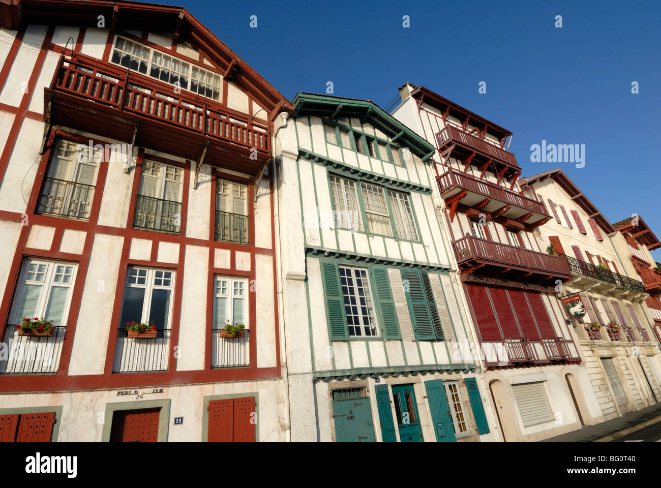 Luz houses hires stock photography and images Alamy