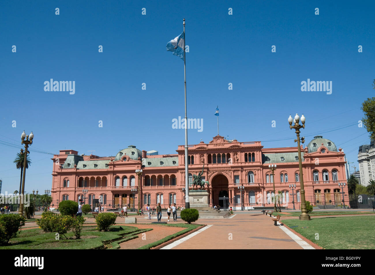 Casa Rosada (Presidential Palace) Eva Peron (Evita) appeared on the left hand balcony, Plaza de Mayo, Buenos Aires, Argentina Stock Photo