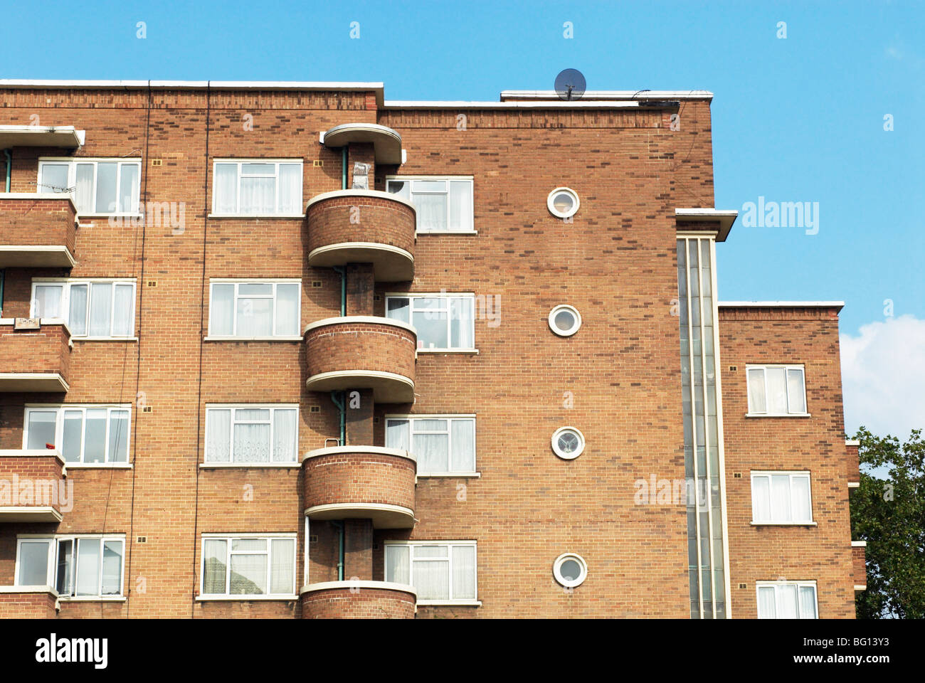 London art deco architecture 1930s hi-res stock photography and images ...