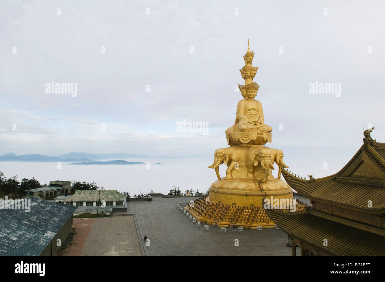 Jinding temple on the top of Golden Summit on Mount Emei Shan, Mount Emei Scenic Area, UNESCO, Sichuan Province, China Stock Photo