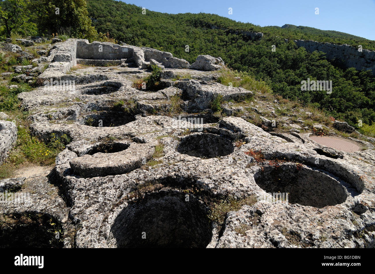 Buoux Fort and Rock-Cut Protohistoric Storage Silos or Jars, Luberon, Vaucluse, Provence, France Stock Photo