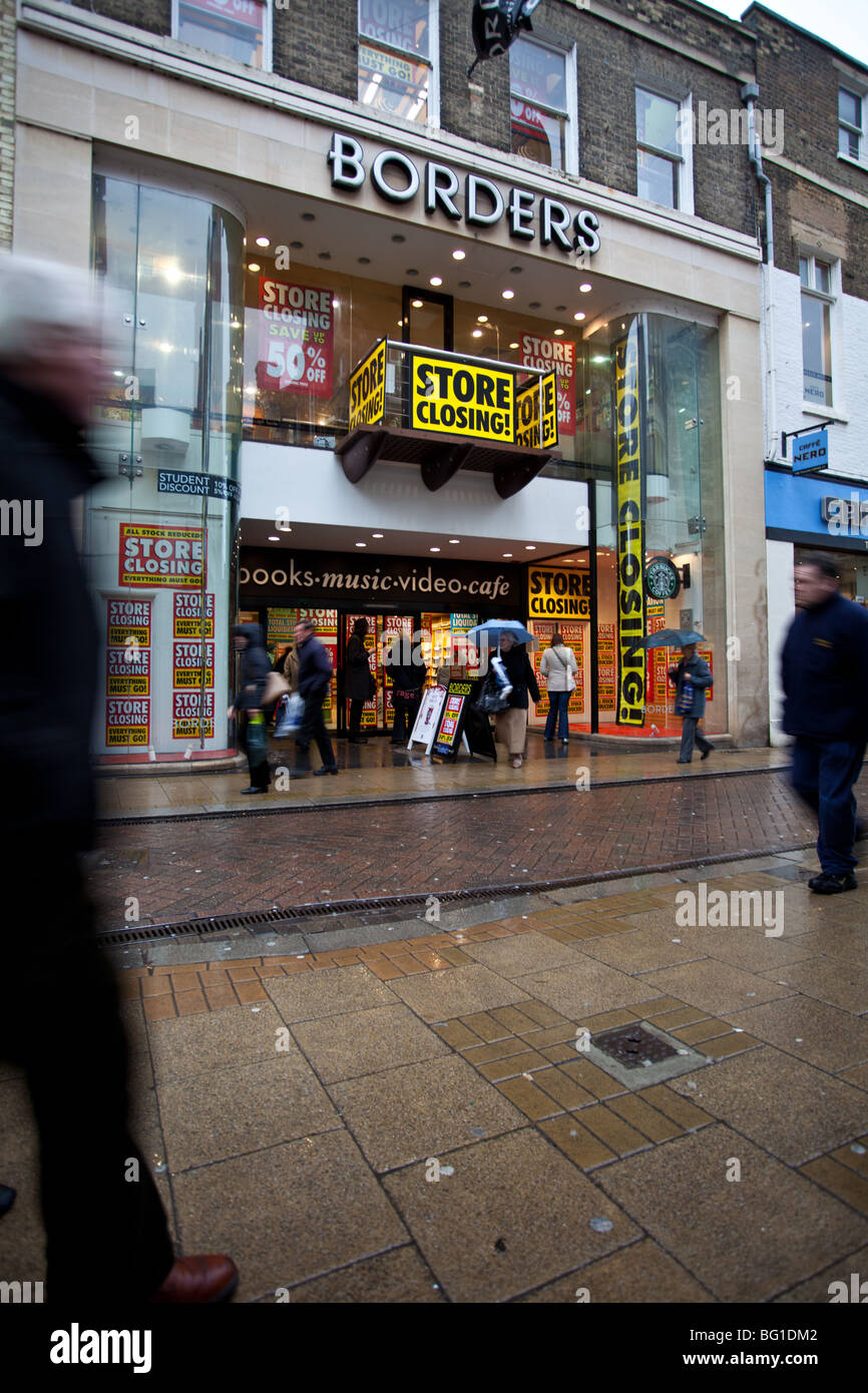 Borders Cambridge store closing down sale Stock Photo Alamy