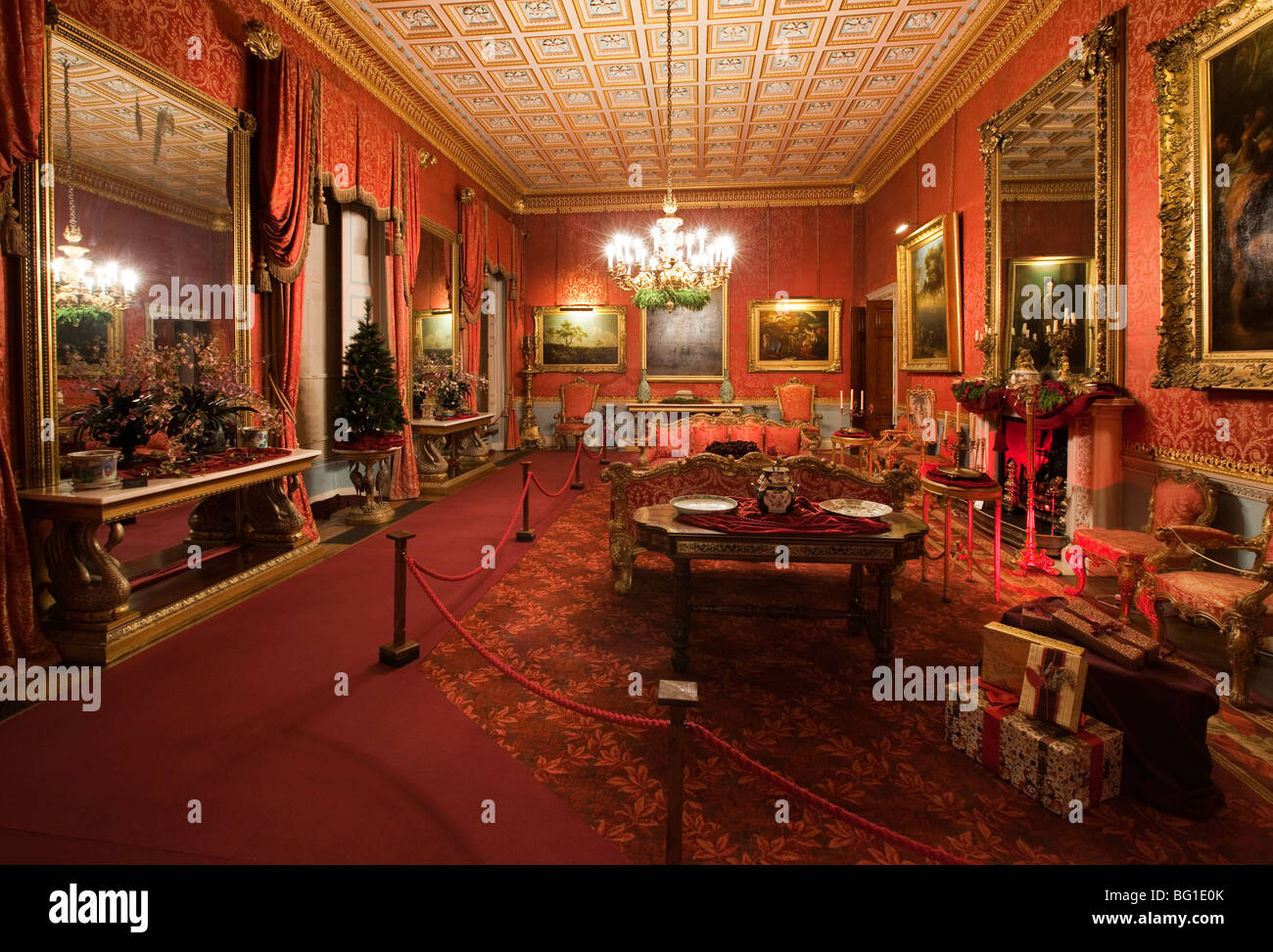 UK, England, Cheshire, Knutsford, Tatton Hall, drawing room at