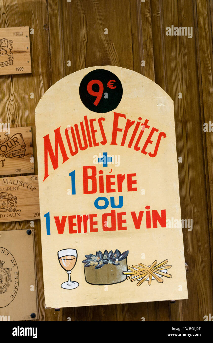 Restaurant in Rue Xavier Privas, Quartier Latin, Paris, France, Europe Stock Photo