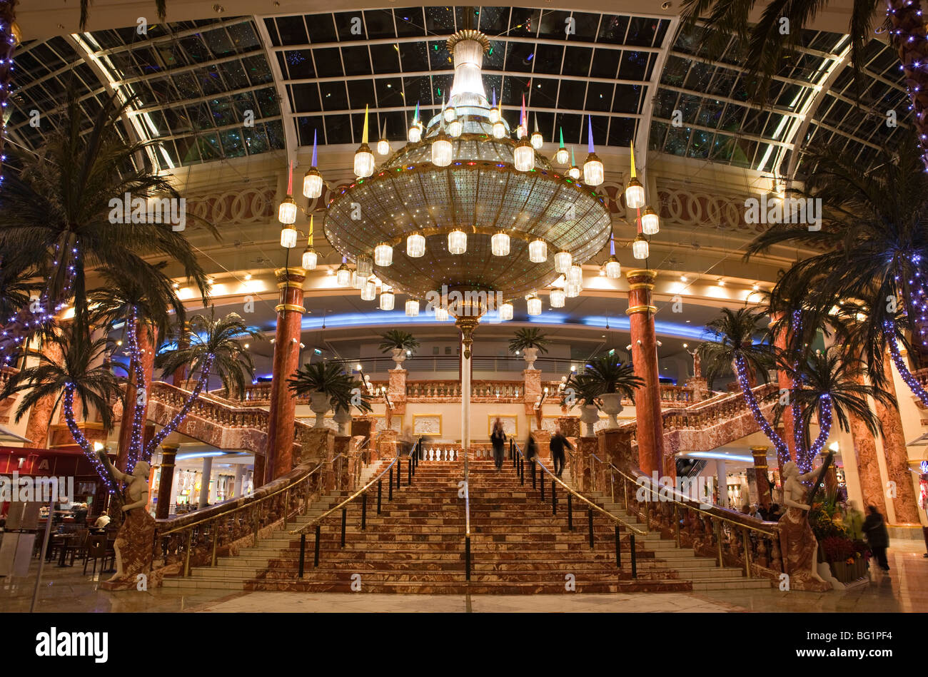 UK, England, Manchester, Trafford Centre shopping mall, Orient Great