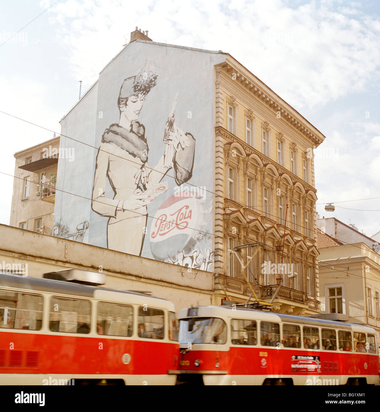 Pepsi cola advertisement billboard hi-res stock photography and images ...