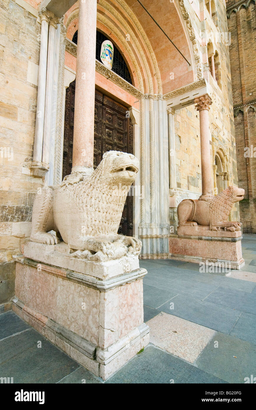 Duomo's facade with two lion statues, Parma, Emilia Romagna, Italy, Europe Stock Photo