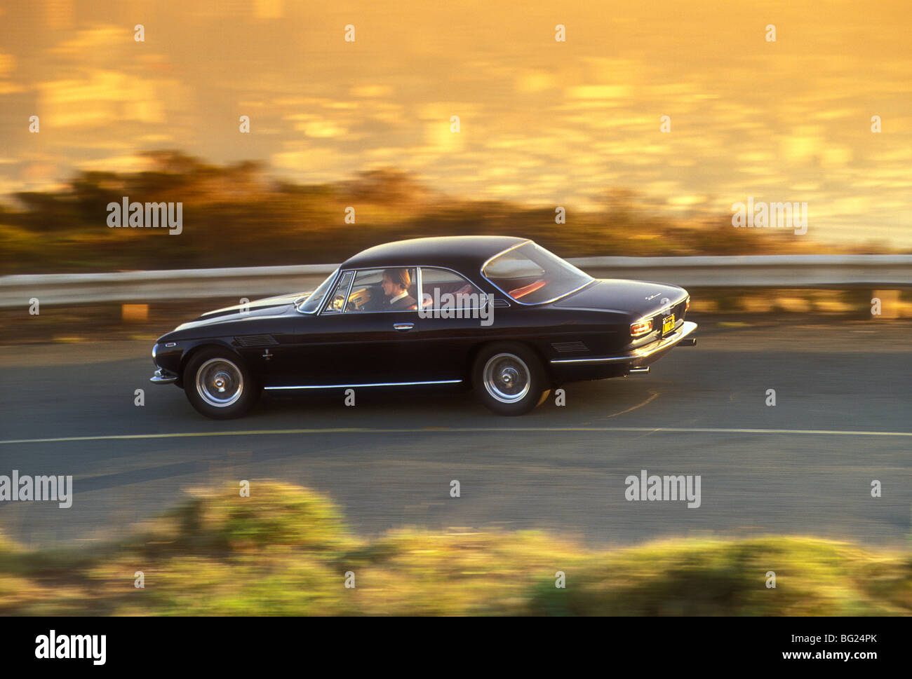 Amazon.co.jp: 本 Cars of the 70s James M. Flammang 旧車 アメ