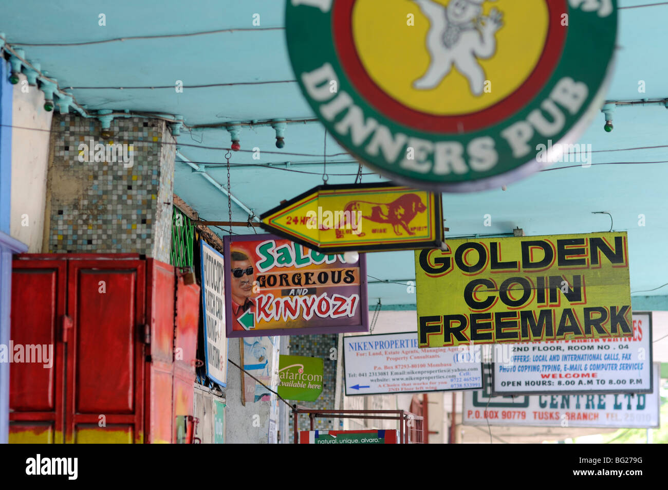 street signs, Moi Avenue, Mombasa, Kenya Stock Photo Alamy