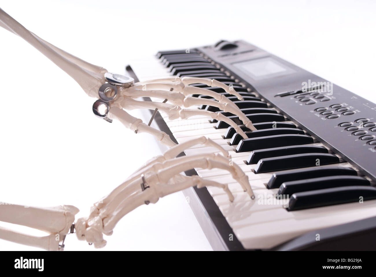 Skeleton keyboard music hi-res stock photography and images - Alamy