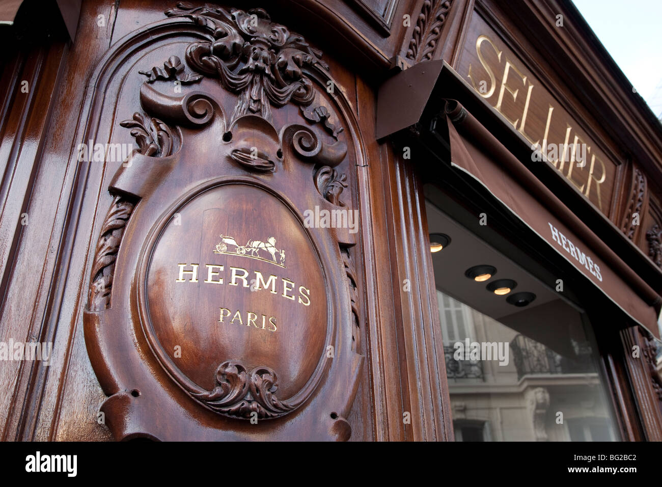 Shop Hermès, Maison de Luxe