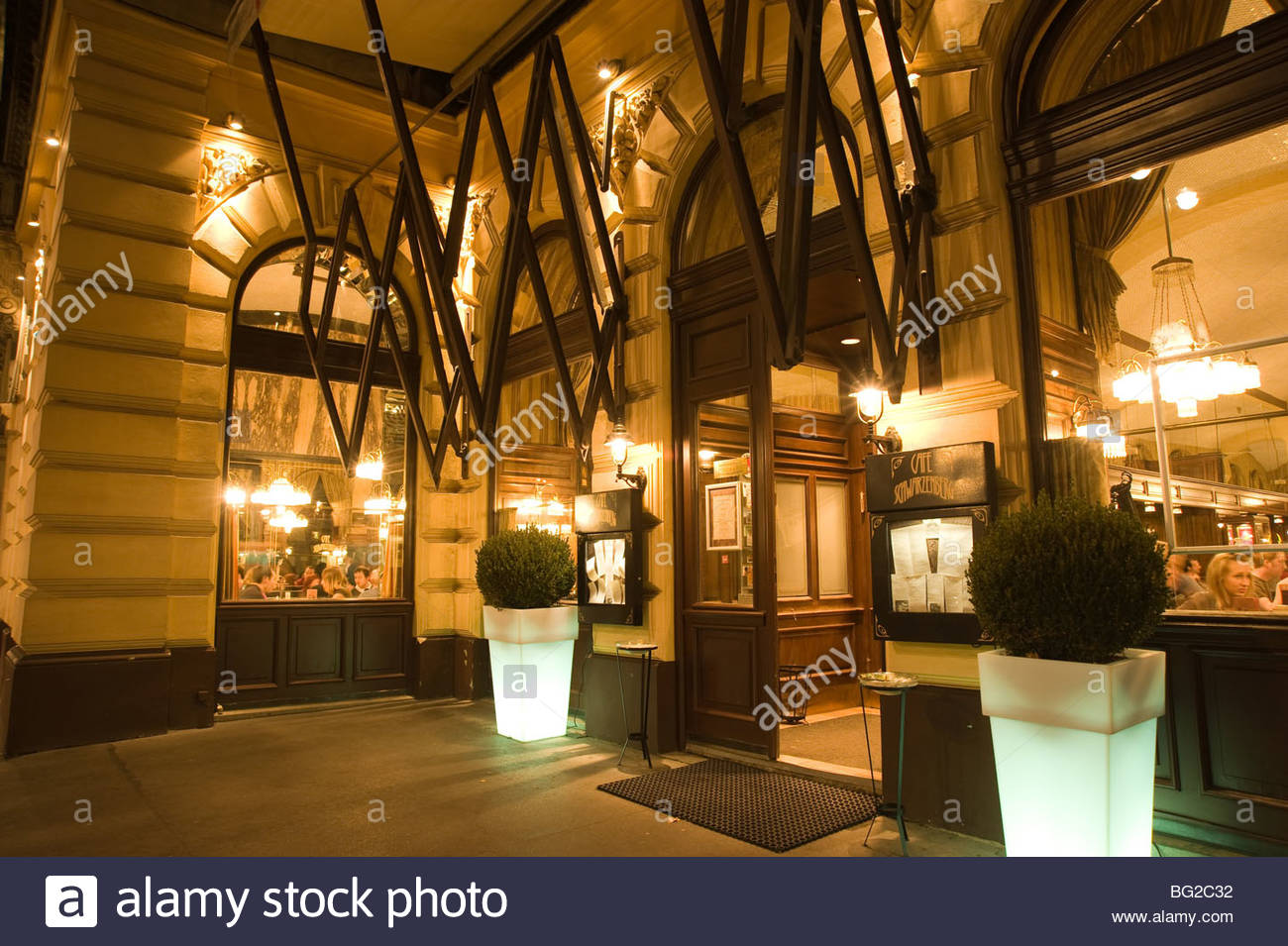Fabelhafte Cafe Schwarzenbergplatz Wien Fotos