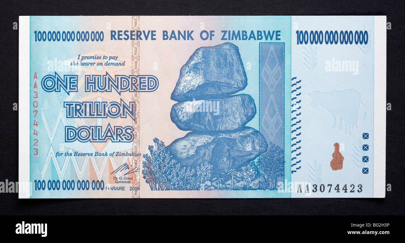 Zimbabwean one hundred trillion dollars banknote Stock Photo