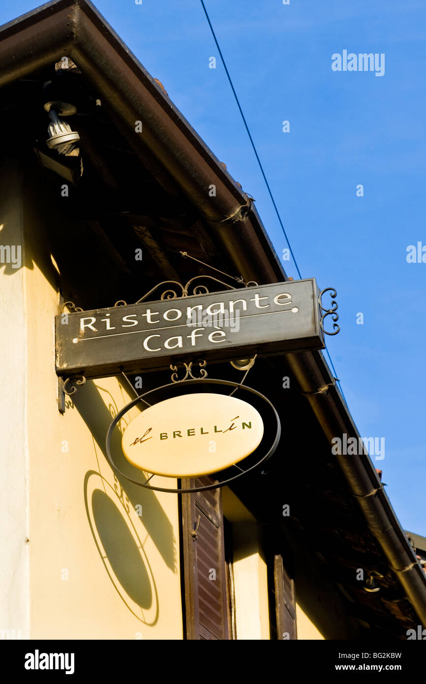 Milan restaurant winter hi-res stock photography and images - Alamy