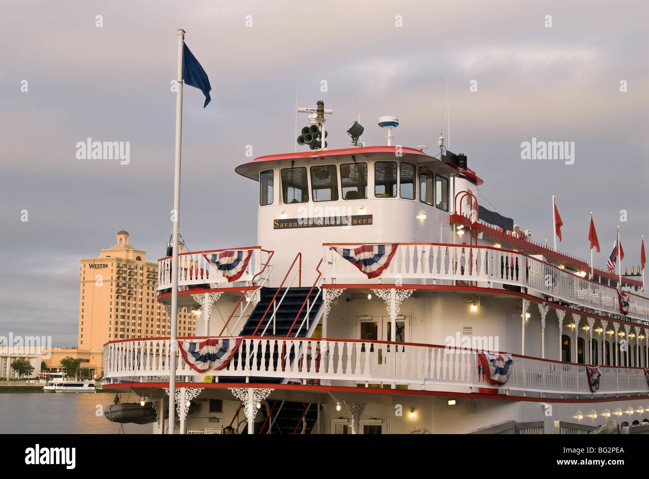 Paddle steamer on Savannah River, Georgia, USA Stock Photo