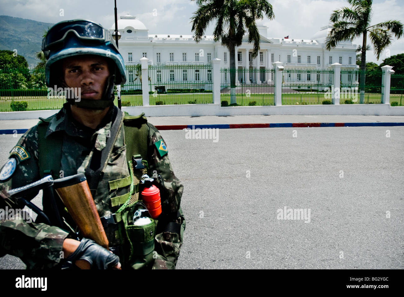 The UN soldier from Brazil guards the Presidential Palace in Port-au-Prince, Haiti. Stock Photo