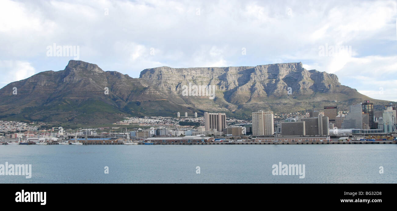 An aerial photograph of the Cape Town docks, cbd, Table Mountain and Devil's Peak from the sea Stock Photo