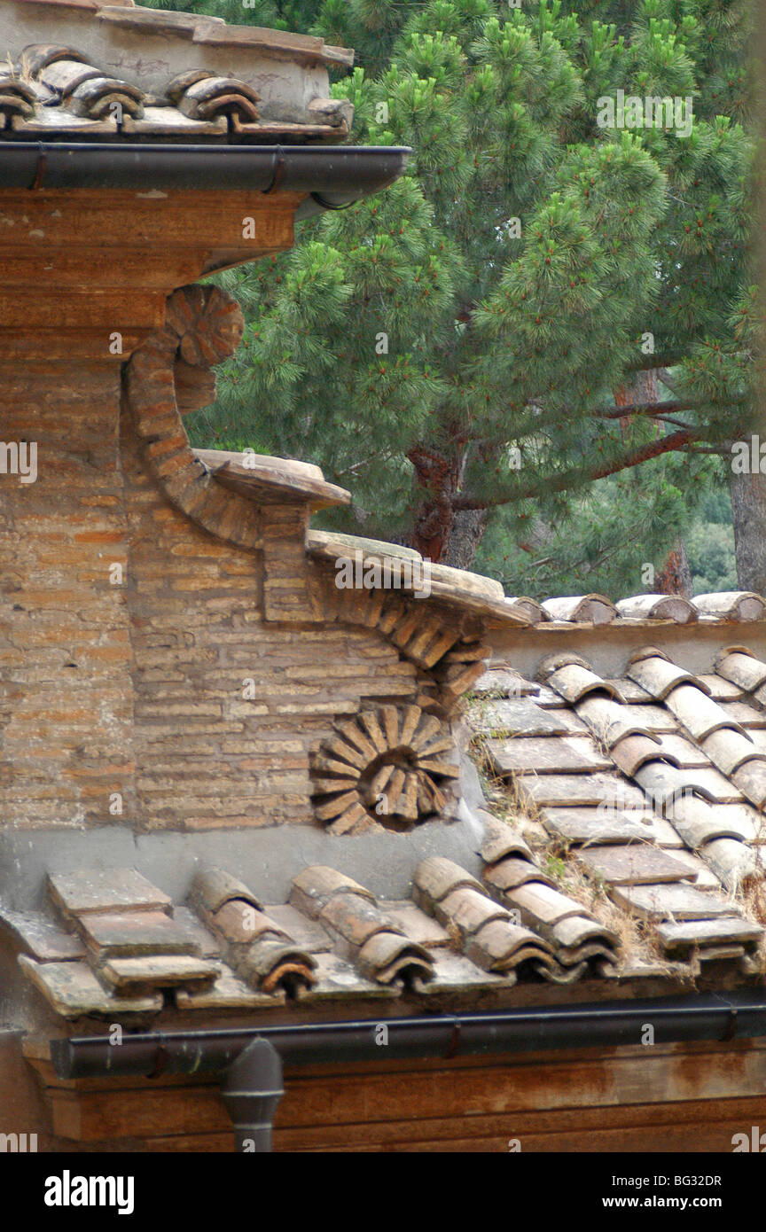I photographed these interesting old roof tiles and wall in Rome Stock ...