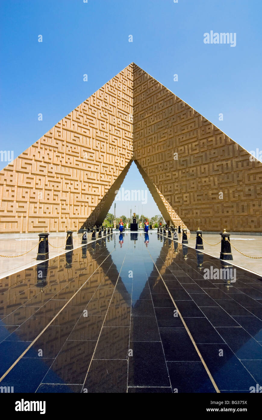 Soldier Memorial and Anwar Sadat Tomb, Nasser City, Cairo, Egypt, North Africa, Africa Stock Photo
