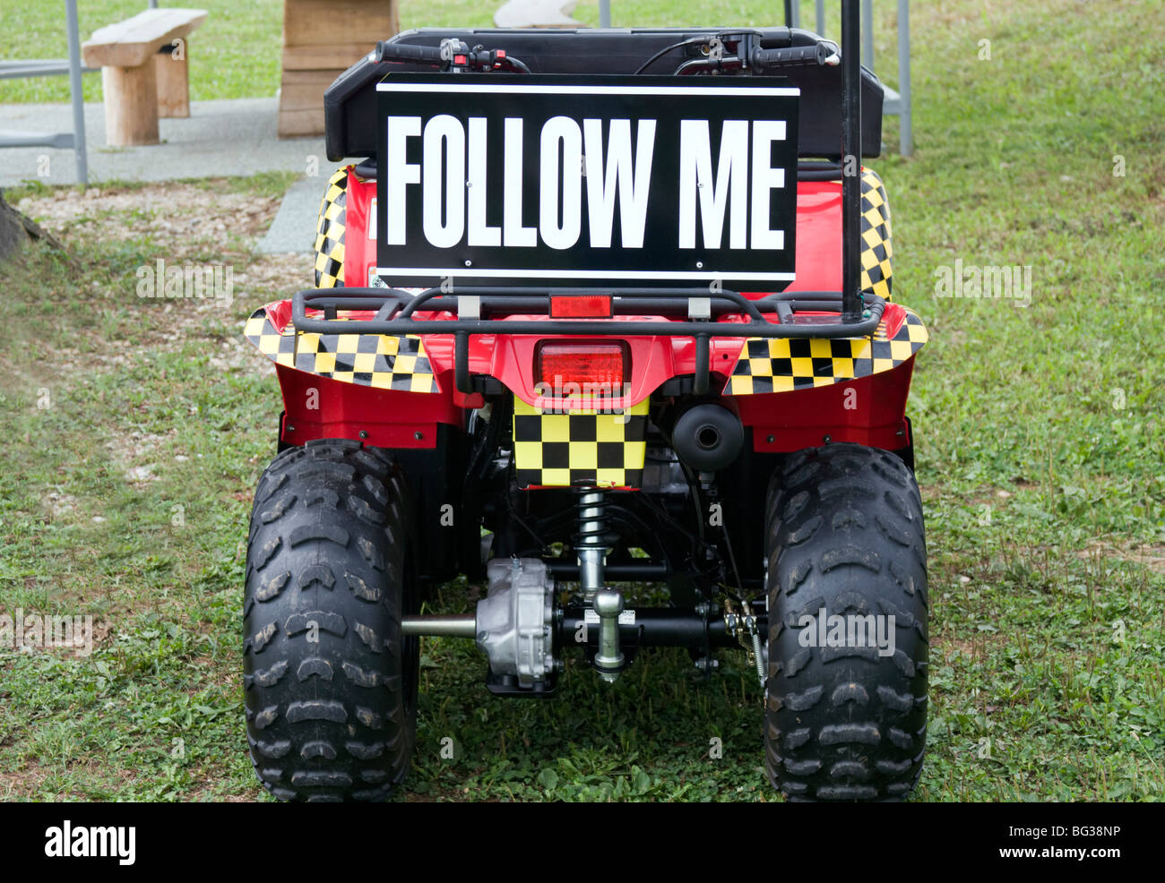 Mini Quad Sign Small quad hi-res stock photography and images - Alamy
