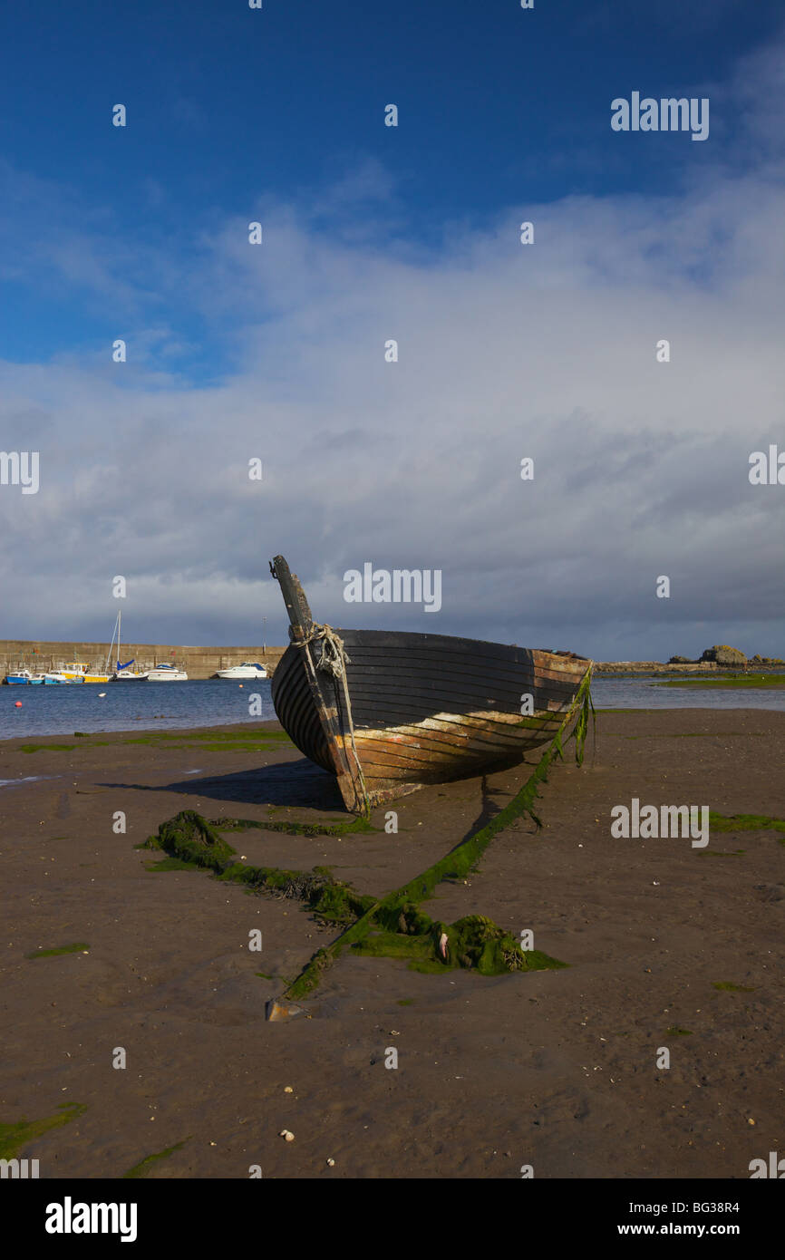 Fishing boat at Maidens Harbour, Ayrshire, Scoltand Stock Photo - Alamy
