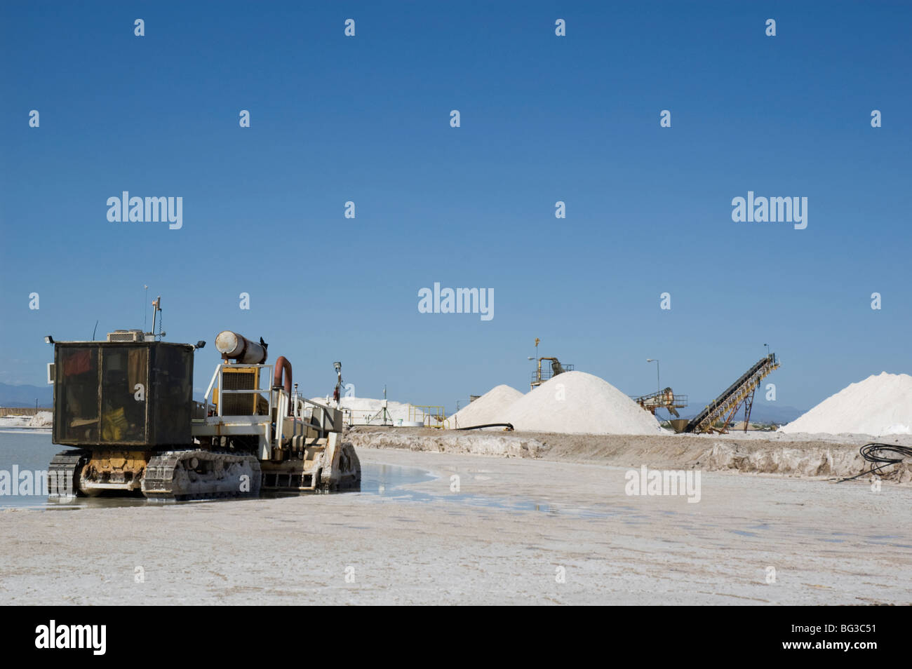 A Morton salt production facility that uses the Solar evaporation method, Glendale, Arizona, USA Stock Photo