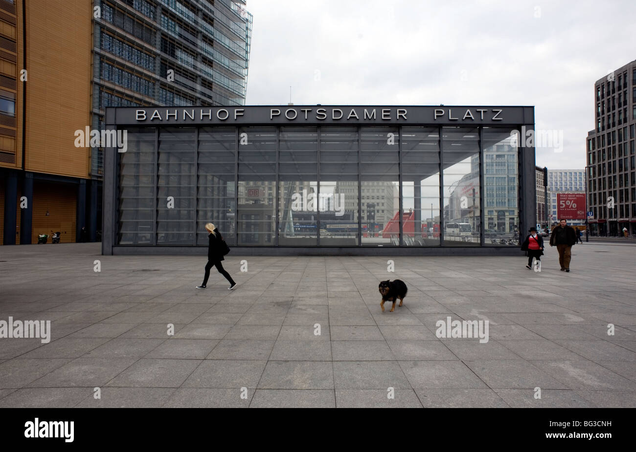 Berlin 09 19 Ddr Potsdamer Platz Station Banhof Germany Unified Stock Photo Alamy