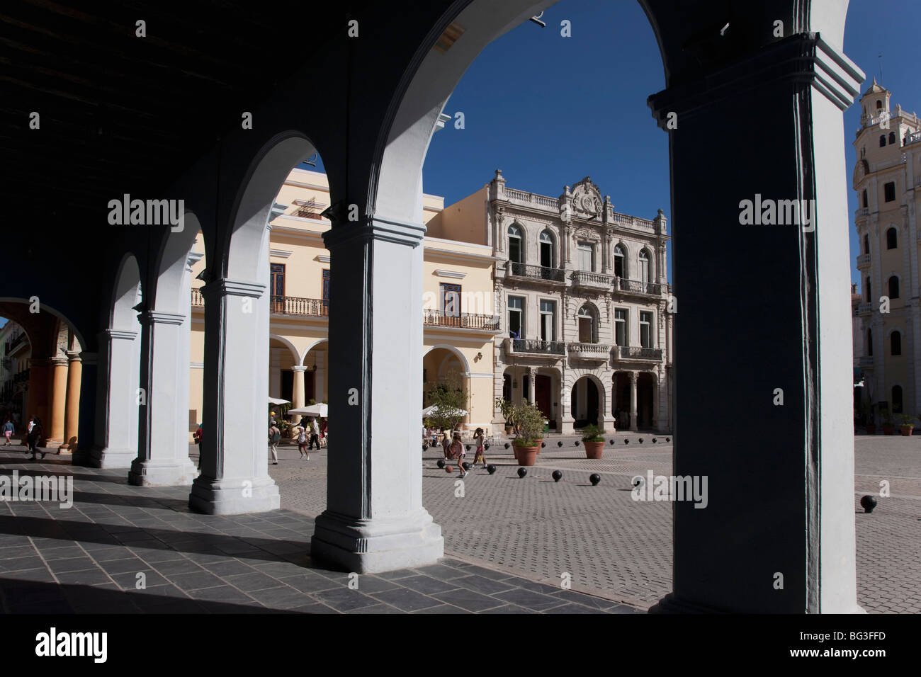Plaza Vieja (Old Square), Havana, Cuba, West Indies, Central America Stock Photo