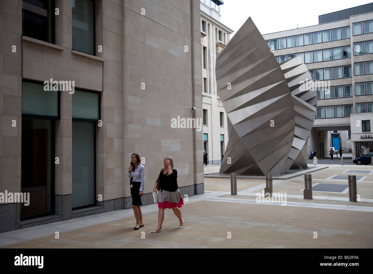 Paternoster square london sculpture hires stock photography and images