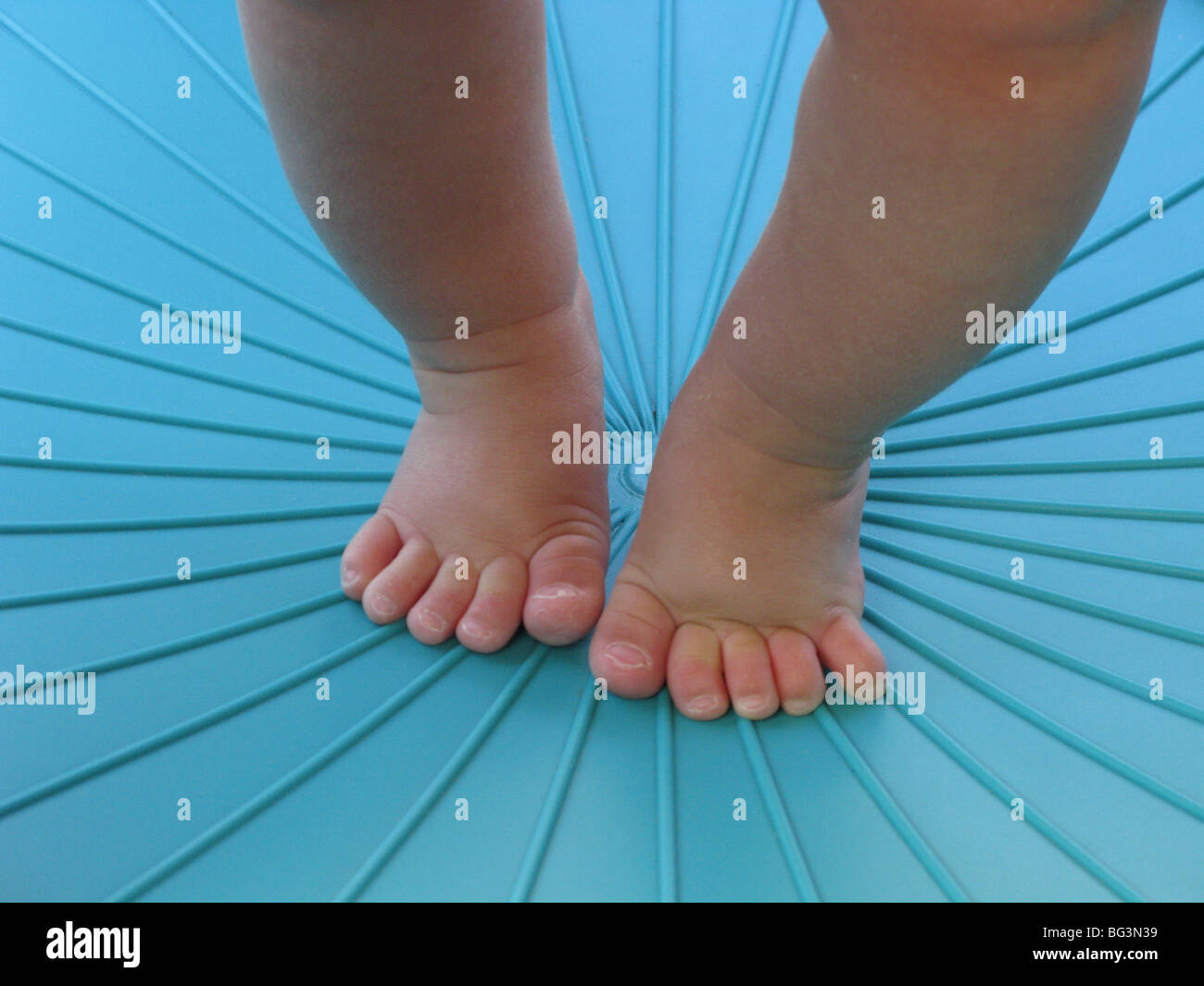 Blue legs hi-res stock photography and images - Alamy