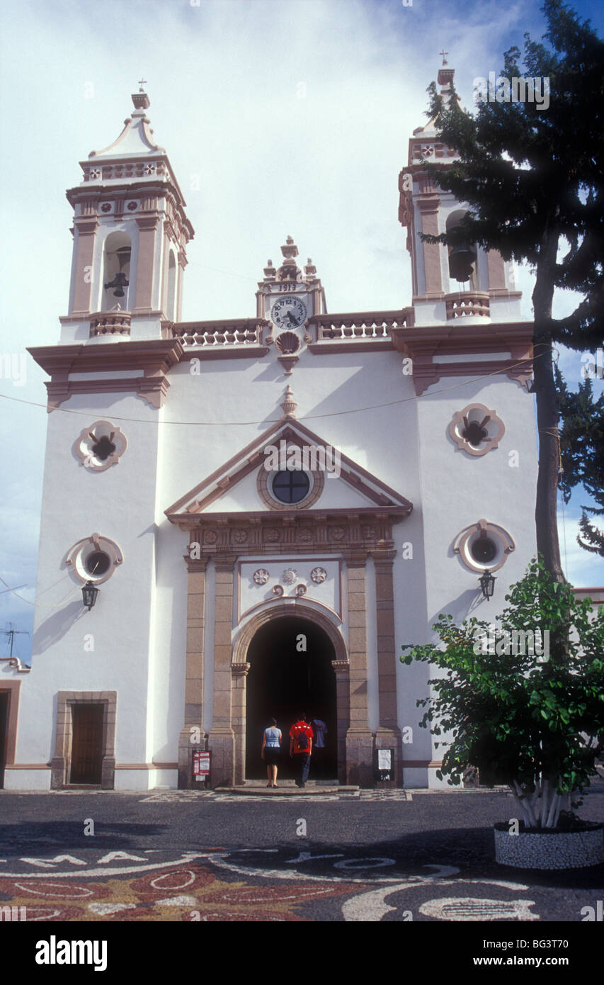 Templo de santa veracruz hi-res stock photography and images - Alamy