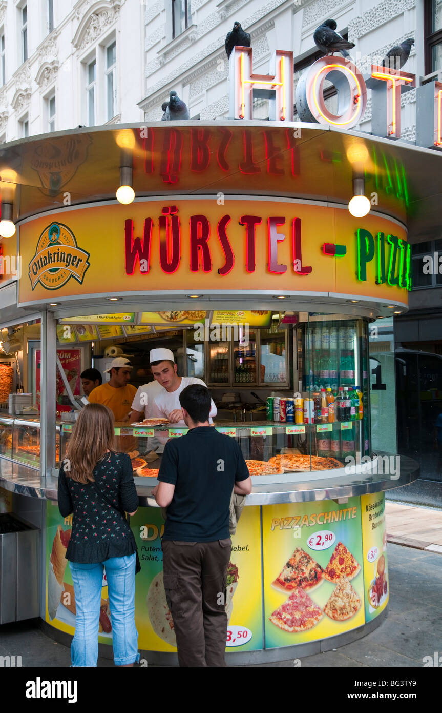 Würstelstand, Graben, Wien, Österreich | fast food stand, Graben, Vienna,  Austria Stock Photo - Alamy